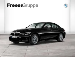 Schwarz ii/bonnet fluid black Gebraucht 2022 BMW 330 Limousine | 33.990 € (Superpreis)