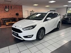 Weiß Gebraucht 2018 Ford Focus ST-Line Kombi | 12.490 € (Guter Preis)