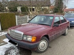 Rot Gebraucht 1990 Mercedes 190 Limousine | 2.150 €