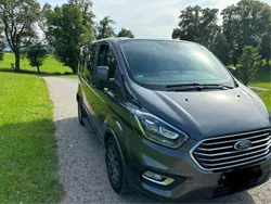 Grau Gebraucht 2021 Ford Tourneo Custom Titanium X Van / Kleinbus | 38.000 € (Guter Preis)