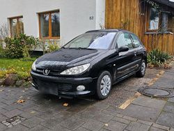 Schwarz Gebraucht 2002 Peugeot 206 Kleinwagen | 1.650 € (Etwas zu teuer)