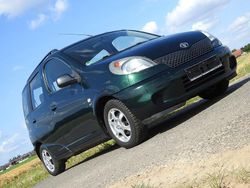 Grün Gebraucht 2003 Toyota Yaris Verso Van / Kleinbus | 5.999 €