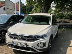 Grau Gebraucht 2024 VW T-Roc Goal SUV | 39.960 €