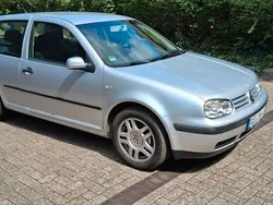 Silber Gebraucht 2000 VW Golf IV Basis Limousine | 2.900 € (Teuer)