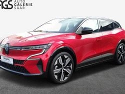 Dezir rot + black Gebraucht 2023 Renault Megane E-Tech Iconic Limousine | 26.990 € (Superpreis)
