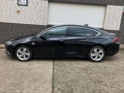 Schwarz Gebraucht 2017 Opel Insignia Business Innovation Limousine | 9.390 € (Fairer Preis)