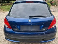 Blau Gebraucht 2009 Peugeot 207 Kleinwagen | 1.000 € (Guter Preis)