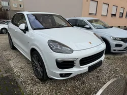 Weiß Gebraucht 2016 Porsche Cayenne SUV | 33.700 € (Etwas zu teuer)