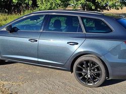 Grau Gebraucht 2020 Seat Leon ST FR Kombi | 14.499 € (Guter Preis)