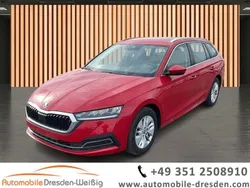 Rot Gebraucht 2023 Skoda Octavia Ambition Kombi | 22.980 € (Superpreis)