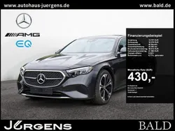 Grau graphitgrau metallic Gebraucht 2024 Mercedes E220 Avantgarde Limousine | 45.690 € (Superpreis)