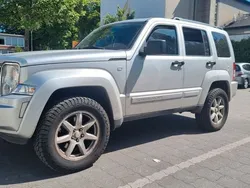 Silber Gebraucht 2010 Jeep Cherokee Limited SUV | 13.900 € (Teuer)