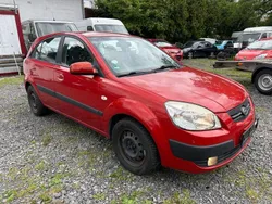 Rot Gebraucht 2005 Kia Rio EX Kleinwagen | 850 € (Superpreis)