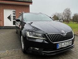 Schwarz Gebraucht 2016 Skoda Superb Kombi | 14.450 € (Fairer Preis)