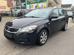 Schwarz Gebraucht 2011 Kia Ceed Limousine | 3.980 € (Guter Preis)