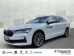 Weiß Gebraucht 2024 Skoda Superb LAURIN & KLEMENT Kombi | 46.890 €