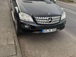 Schwarz Gebraucht 2006 Mercedes ML500 SUV | 12.500 € (Etwas zu teuer)