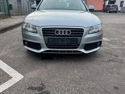 Grau Gebraucht 2009 Audi A4 Limousine | 4.100 € (Superpreis)
