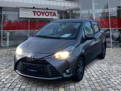 Gray metallic Gebraucht 2020 Toyota Yaris Comfort Limousine | 14.990 € (Guter Preis)