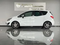 Weiß Gebraucht 2012 Opel Meriva Design Edition Van / Kleinbus | 8.998 € (Teuer)