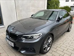 Grau Gebraucht 2016 BMW 220 M Sport Coupé | 20.900 € (Fairer Preis)
