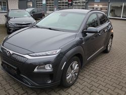 Grau Gebraucht 2020 Hyundai Kona Style SUV | 20.990 € (Fairer Preis)