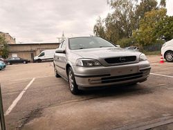 Silber Gebraucht 2002 Opel Astra Limousine | 2.300 € (Fairer Preis)