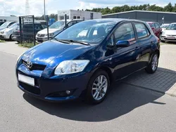 Blau Gebraucht 2008 Toyota Auris Limousine | 5.999 € (Etwas zu teuer)