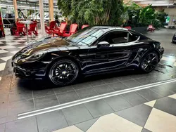 Schwarz Gebraucht 2018 Porsche 718 Cayman Coupé | 46.200 € (Fairer Preis)