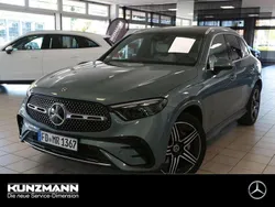Metalliclack verdesilber Gebraucht 2025 Mercedes GLC220 AMG SUV | 58.150 € (Superpreis)