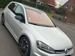 Grau Gebraucht 2016 VW Golf Highline Limousine | 8.400 € (Guter Preis)