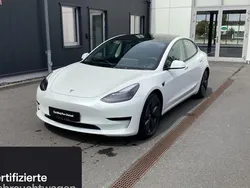 Weiß Gebraucht 2021 Tesla Model 3 Limousine | 26.400 € (Fairer Preis)