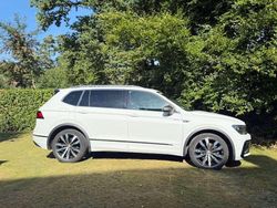 Weiß Gebraucht 2021 VW Tiguan Allspace R-line SUV | 36.900 € (Fairer Preis)