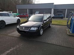Schwarz Gebraucht 2003 VW Passat Kombi | 750 € (Superpreis)