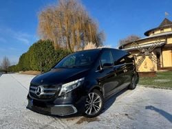 Schwarz Gebraucht 2019 Mercedes V220 Avantgarde Van / Kleinbus | 26.499 € (Fairer Preis)