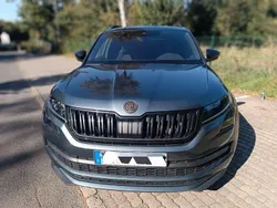 Grau Gebraucht 2020 Skoda Kodiaq SportLine SUV | 29.999 € (Etwas zu teuer)