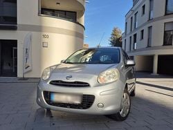 Silber Gebraucht 2011 Nissan Micra Kleinwagen | 4.100 €