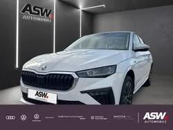 Candyweiß Gebraucht 2024 Skoda Scala Drive Kleinwagen | 19.985 € (Fairer Preis)