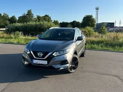 Grau Gebraucht 2017 Nissan Qashqai N-Connecta SUV | 12.900 € (Fairer Preis)