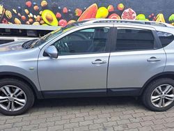 Silber Gebraucht 2013 Nissan Qashqai Tekna SUV | 6.300 € (Etwas zu teuer)