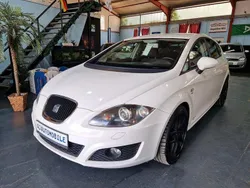 Weiß Gebraucht 2012 Seat Leon Copa Limousine | 4.690 € (Guter Preis)
