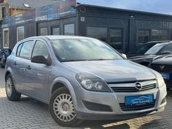 Silber Gebraucht 2009 Opel Astra Selection Limousine | 1.990 € (Guter Preis)