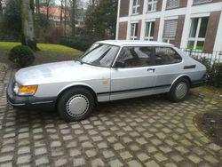 Silber Gebraucht 1988 Saab 900 Kleinwagen | 9.900 €