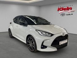 Grau Gebraucht 2024 Toyota Yaris Hybrid Sport Limousine | 26.460 € (Fairer Preis)