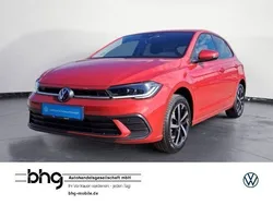 Rot Gebraucht 2022 VW Polo Life Limousine | 18.790 € (Guter Preis)