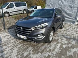 Grau Gebraucht 2016 Hyundai Tucson Intro Edition SUV | 13.450 € (Etwas zu teuer)