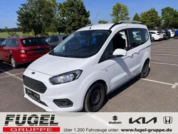Frostweiß Gebraucht 2021 Ford Tourneo Courier Van / Kleinbus | 15.899 € (Fairer Preis)