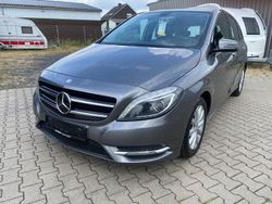 Silber Gebraucht 2013 Mercedes B180 Edition Van / Kleinbus | 7.999 € (Fairer Preis)