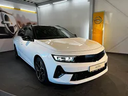 Arktis weiss Gebraucht 2024 Opel Astra Ultimate Kombi | 22.900 € (Superpreis)