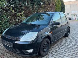 Schwarz Gebraucht 2002 Ford Fiesta Limousine | 1.550 € (Fairer Preis)